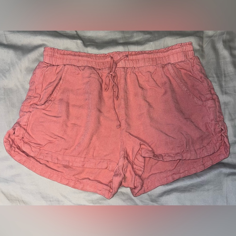 Flowy Pink Midrise Shorts with Pockets